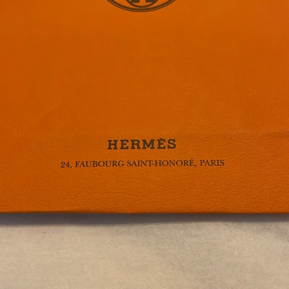 Hermes empty paper bags bundle of two used 8.5x5.5 - Picture 3 of 5